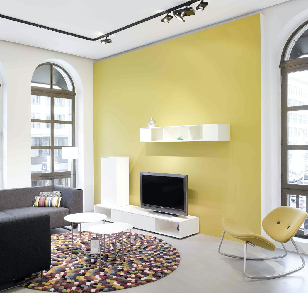 Las paredes interiores en color amarillo – 