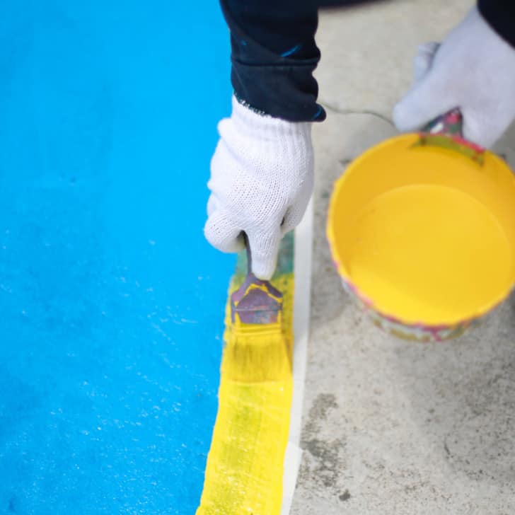 Cómo aplicar pintura epoxi en el suelo de tu casa - Bien hecho