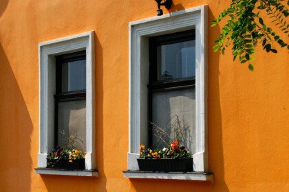 Casas color naranja, paredes exteriores y fachadas