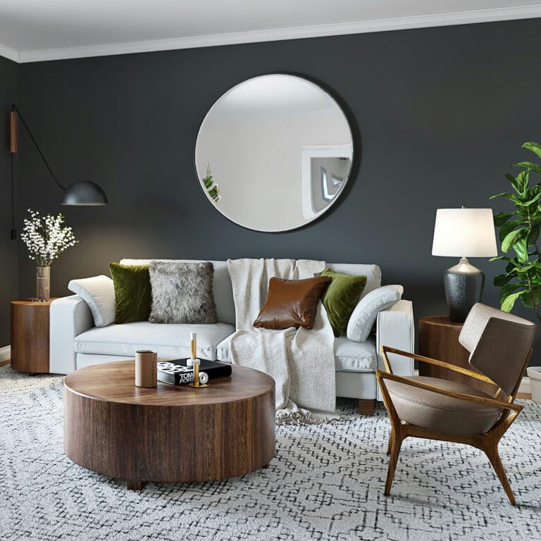 Pared de la sala gris marengo o gris oscuro, junto sofá blanco con almohadones y alfombra a tono