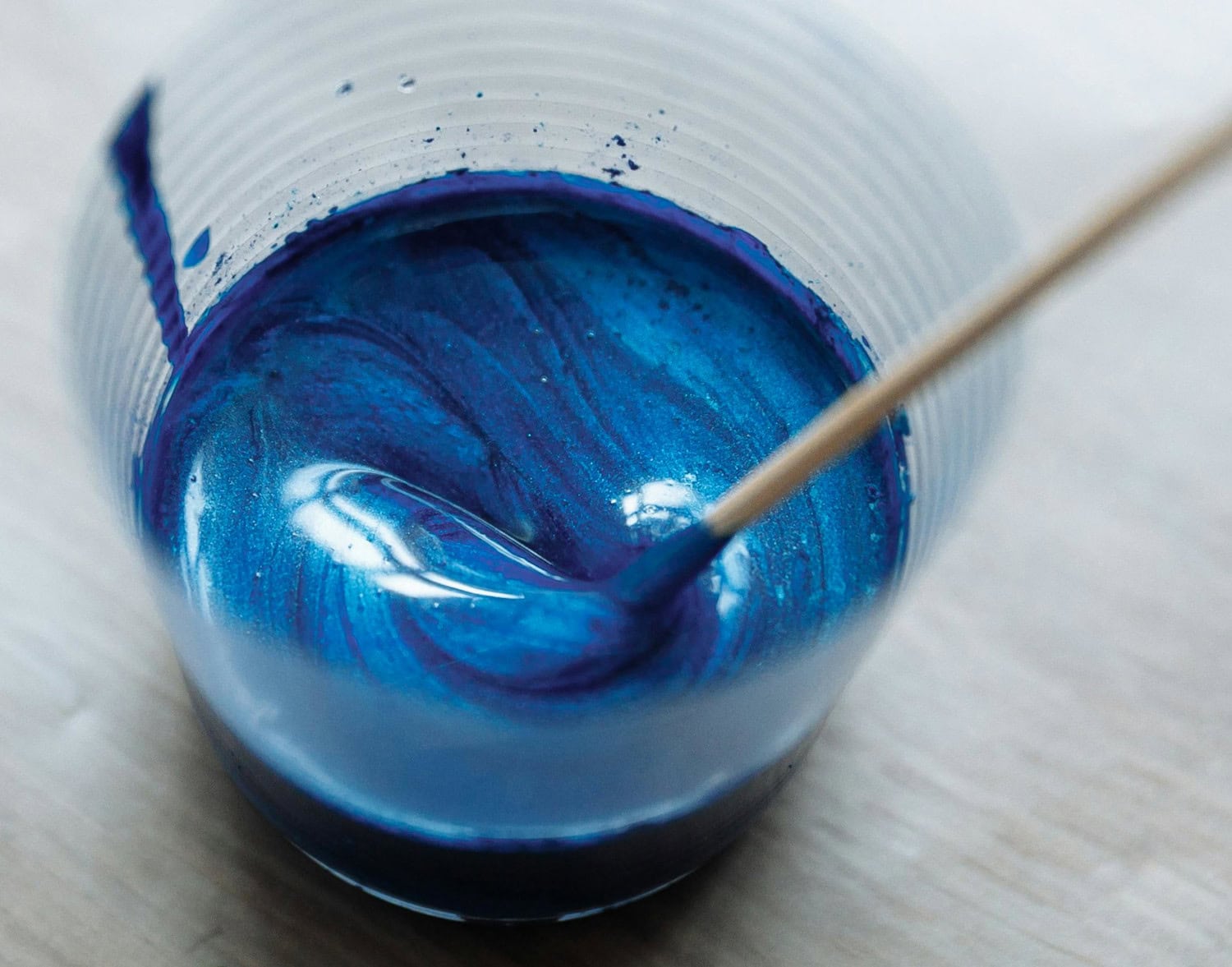 Cómo hacer pinturas de colores azules